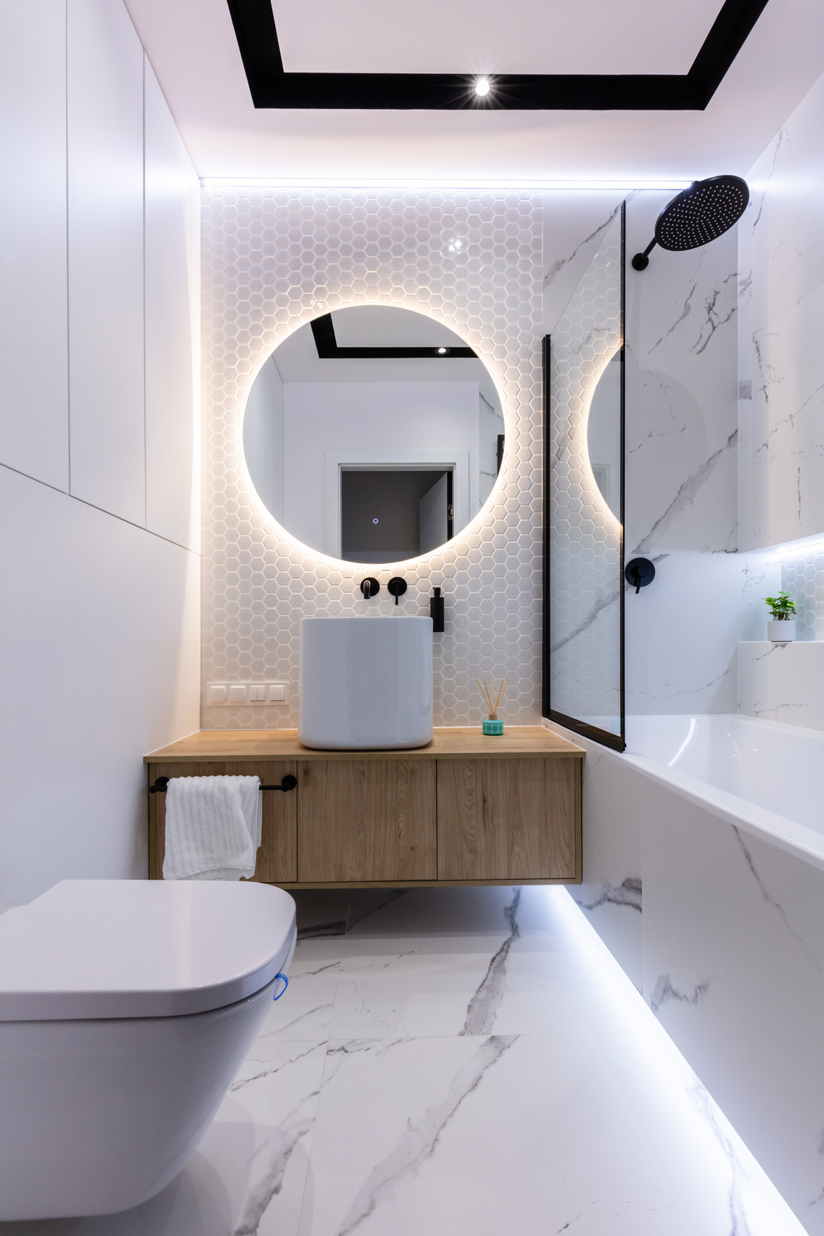 Modern small bathroom interior design